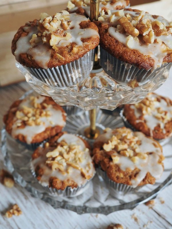 Installer une étagère murale avec accroche invisible : guide pratique